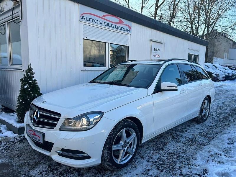 Weiß Gebraucht 2012 Mercedes C220 Kombi | 5.900 € (Guter Preis) - Bild 1/4