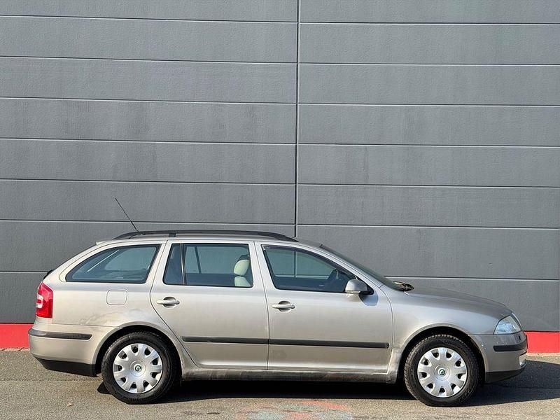 Gebraucht Skoda Octavia Ambiente 150 PS (110 kW) 2006 Beige Kombi