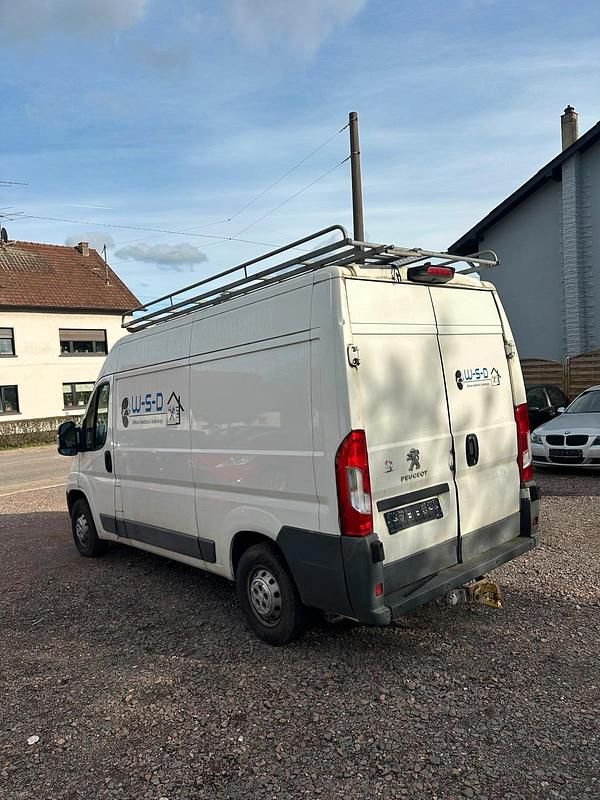 Gebraucht Peugeot Boxer 130 PS (95 kW) 2017 Weiß Van