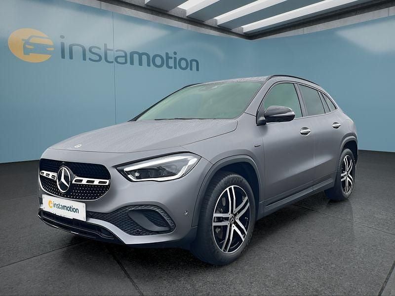 Grau Gebraucht 2021 Mercedes GLA250 SUV | 36.449 € (Etwas zu teuer) - Bild 1/4