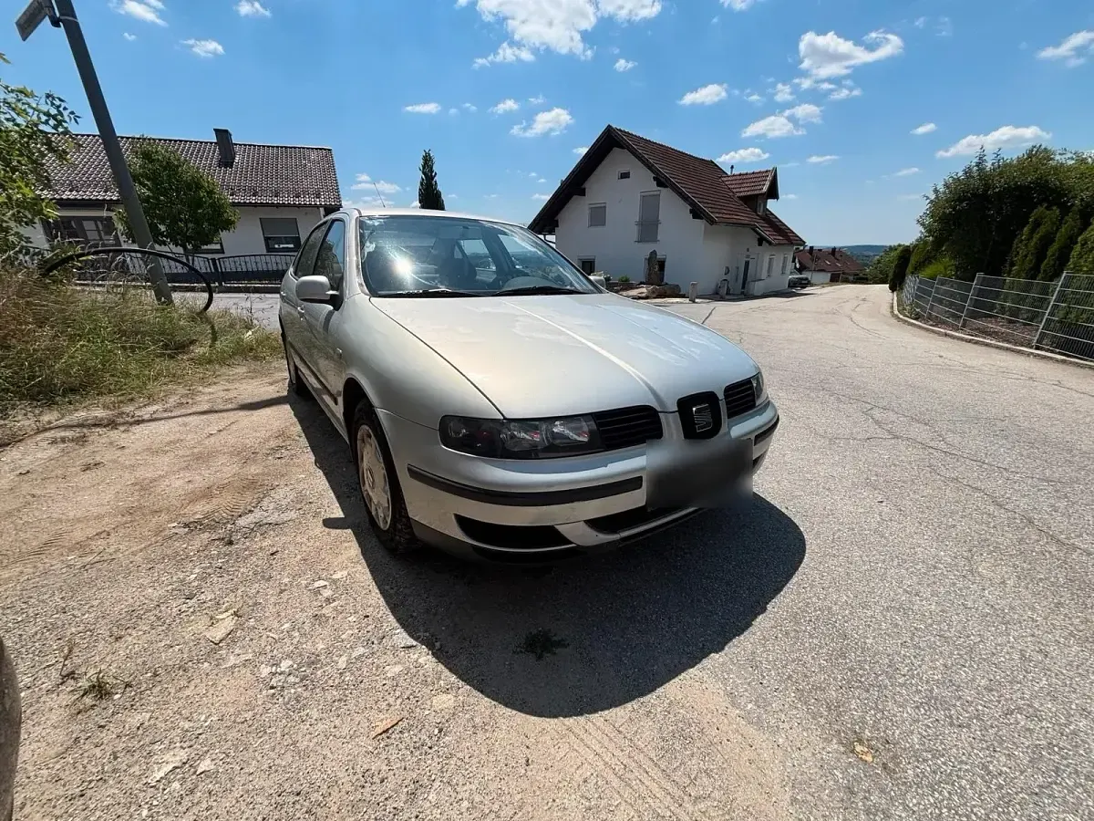 Gebraucht Seat Toledo 101 PS (74 kW) 1999 Silber Limousine