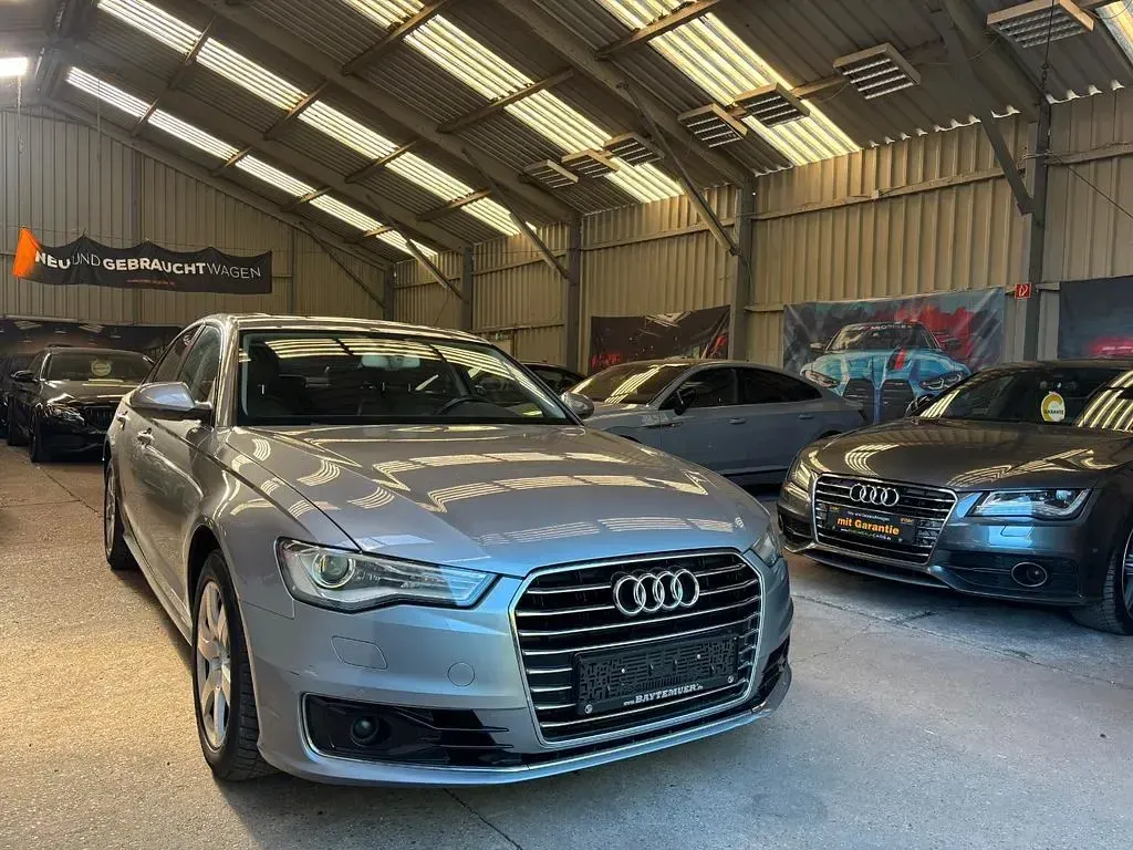 Gebraucht Audi A6 Sport 218 PS (160 kW) 2016 Grau Limousine