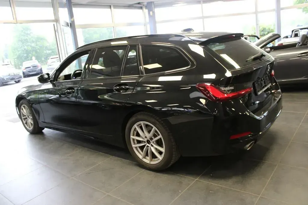Brugt BMW 318 156 HK (114 kW) 2024 Sort Stationcar