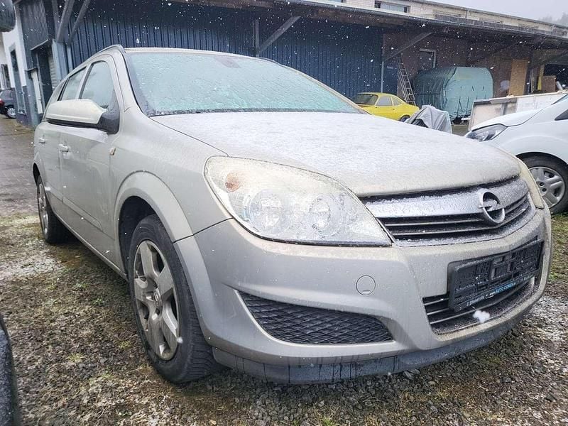 Gebraucht Opel Astra 101 PS (74 kW) 2007 Silber Kombi
