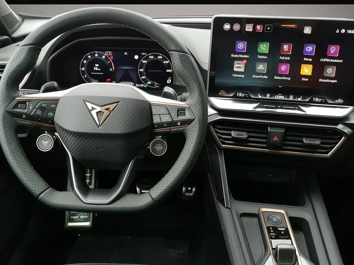 Neu Cupra Formentor 150 PS (110 kW) 2026 Grau SUV
