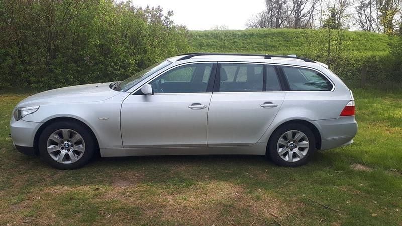 Second-hand BMW 525 177 CP (130 kW) 2004 Argintiu Break