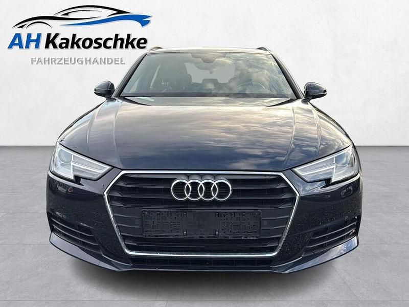 Gebraucht Audi A4 Sport 150 PS (110 kW) 2016 Mondscheinblau metallic Limousine
