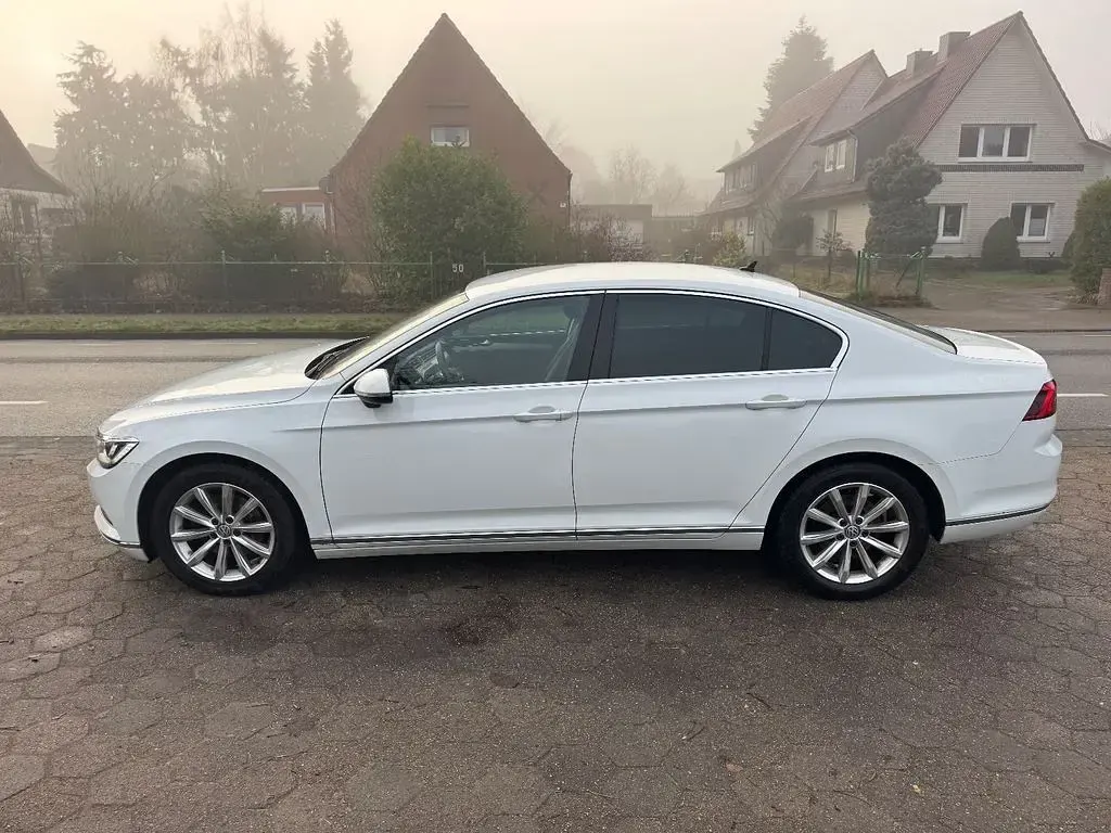 Occasion VW Passat Highline 150 ch (110 kW) 2019 Blanc Berline