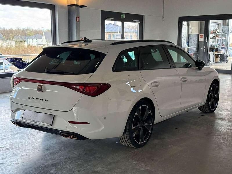 Gebraucht Cupra Leon VZ 245 PS (180 kW) 2023 Weiß Kombi