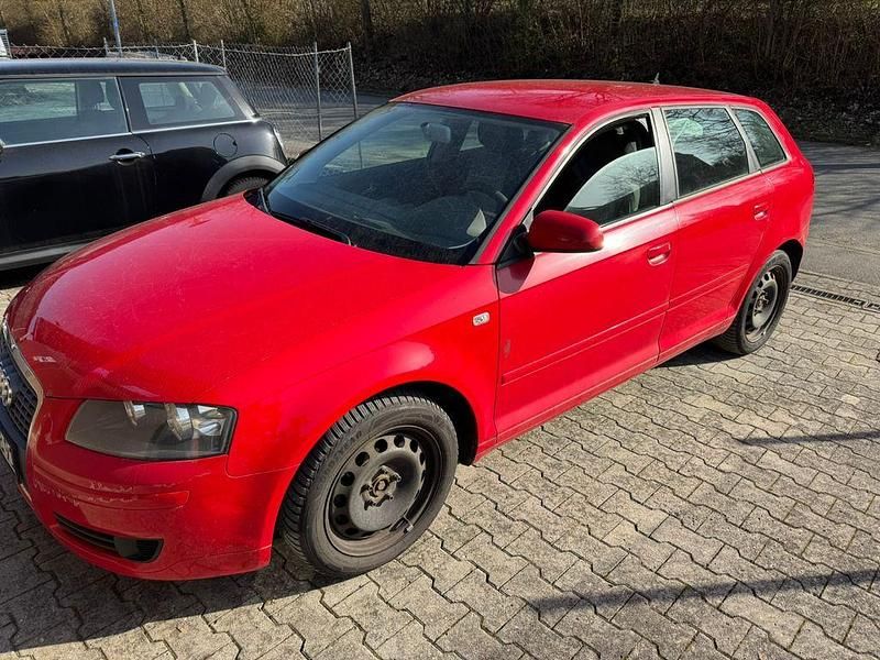 Gebraucht Audi A3 Attraction 140 PS (102 kW) 2007 Rot Kleinwagen