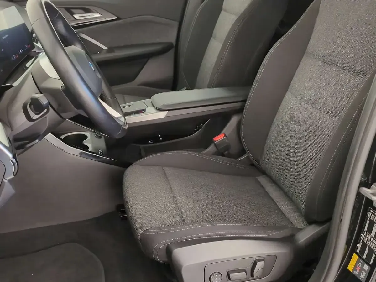 Gebraucht BMW iX1 Performance 225 kW (306 PS) 2023 Schwarz SUV