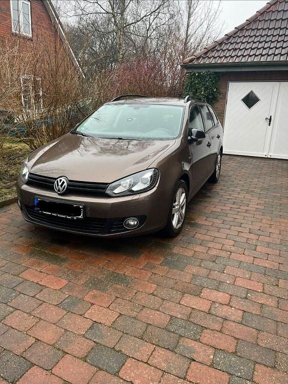 Gebraucht VW Golf VII Match 140 PS (102 kW) 2013 Braun Kombi