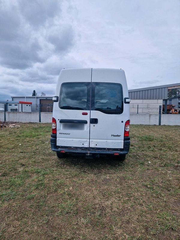 Gebraucht Renault Master 150 PS (110 kW) 2010 Weiß Van / Kleinbus