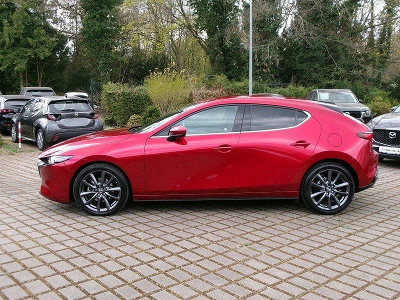 Gebraucht Mazda 3 Exclusive-Line 150 PS (110 kW) 2023 Rot Kleinwagen