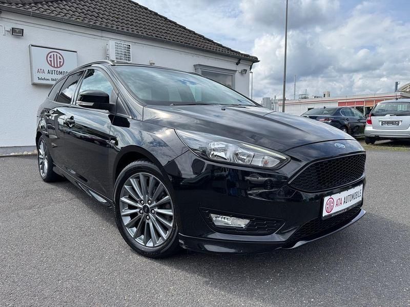 Gebraucht Ford Focus ST-Line 140 PS (102 kW) 2018 Schwarz Limousine