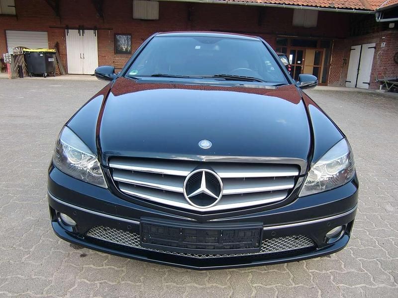 Gebraucht Mercedes CLC180 143 PS (105 kW) 2010 Schwarz Kleinwagen