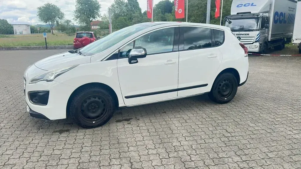 Second-hand Peugeot 3008 Active 165 CP (121 kW) 2015 Alb Break