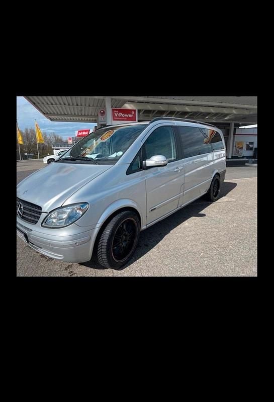 Silber Gebraucht 2005 Mercedes Viano Van / Kleinbus | 6.000 € (Guter Preis) - Bild 1/4