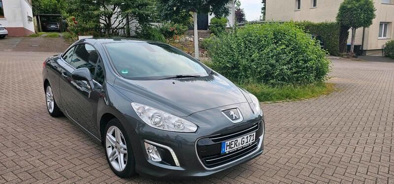 Grau Gebraucht 2012 Peugeot 308 CC Cabrio | 9.200 € (Etwas zu teuer) - Bild 1/4