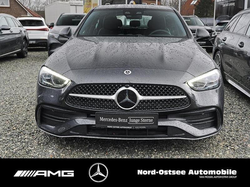 Gebraucht Mercedes C300 AMG 258 PS (189 kW) 2025 Metalliclack graphitgrau Limousine