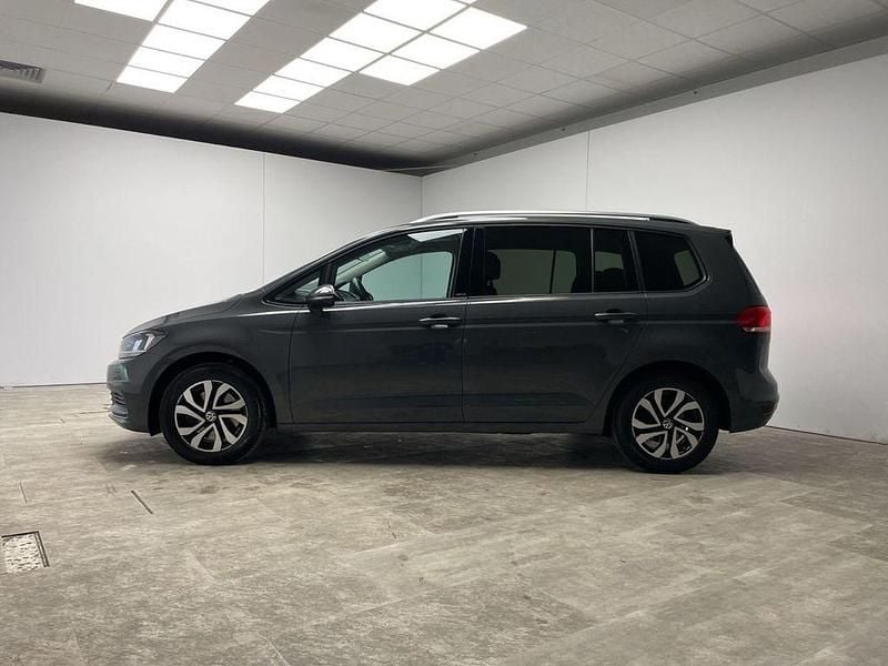 Gebraucht VW Touran Active 150 PS (110 kW) 2023 Delfingrau Van / Kleinbus