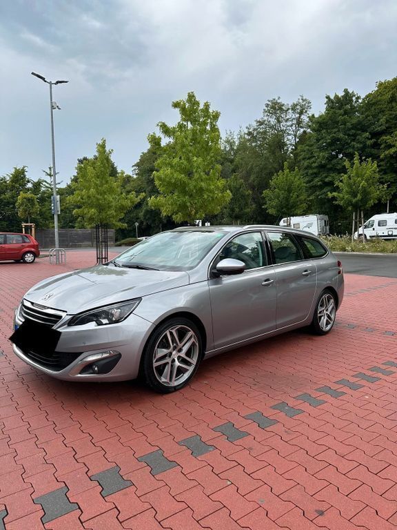 Silber Gebraucht 2015 Peugeot 308 Allure Kombi | 7.500 € (Fairer Preis) - Bild 1/4