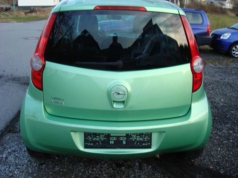Gebraucht Opel Agila Edition 65 PS (47 kW) 2008 Grün Kleinwagen