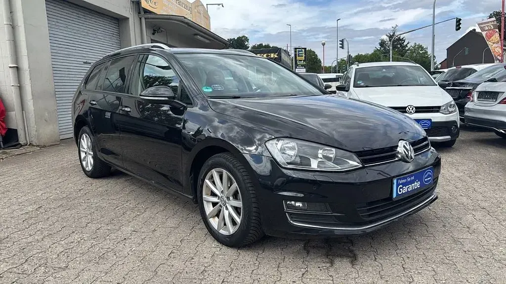 Gebraucht VW Golf VII LOUNGE 110 PS (80 kW) 2015 Schwarz Kombi