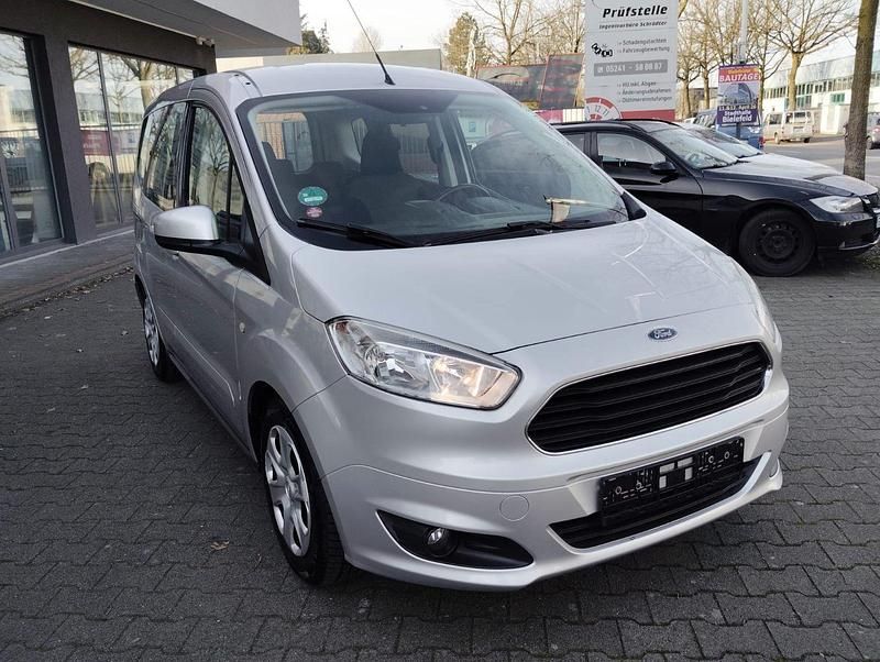 Gebraucht Ford Tourneo Trend 101 PS (74 kW) 2017 Kombi