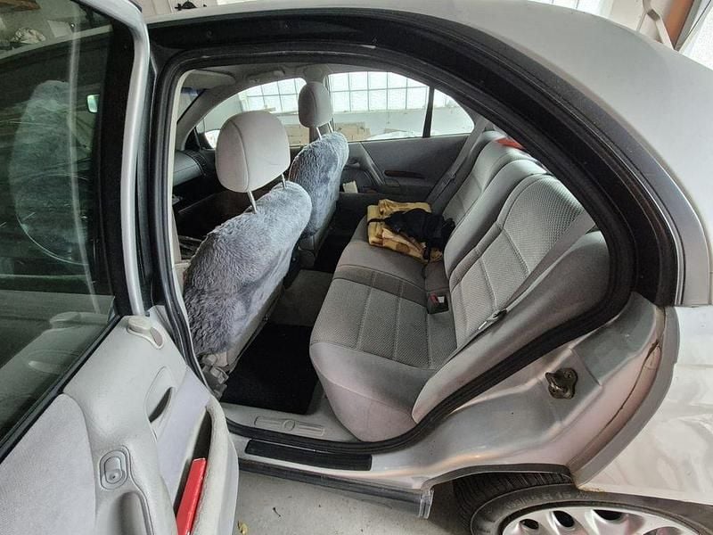 Gebraucht Opel Omega 136 PS (100 kW) 1998 Grau Limousine