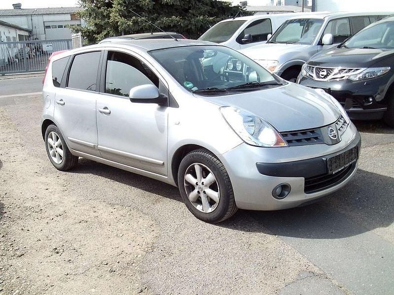 Second-hand Nissan Note Acenta 88 CP (64 kW) 2006 Argintiu Hatchback
