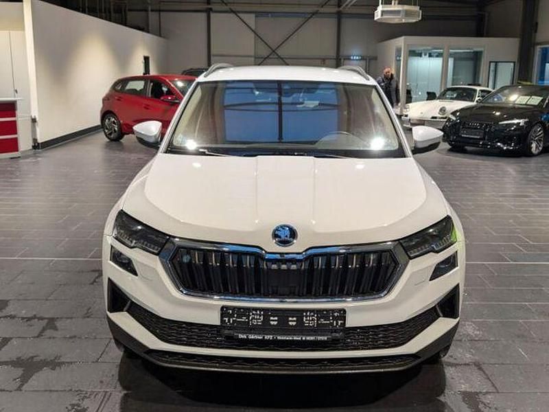 Gebraucht Skoda Karoq Tour 150 PS (110 kW) 2022 Weiß SUV