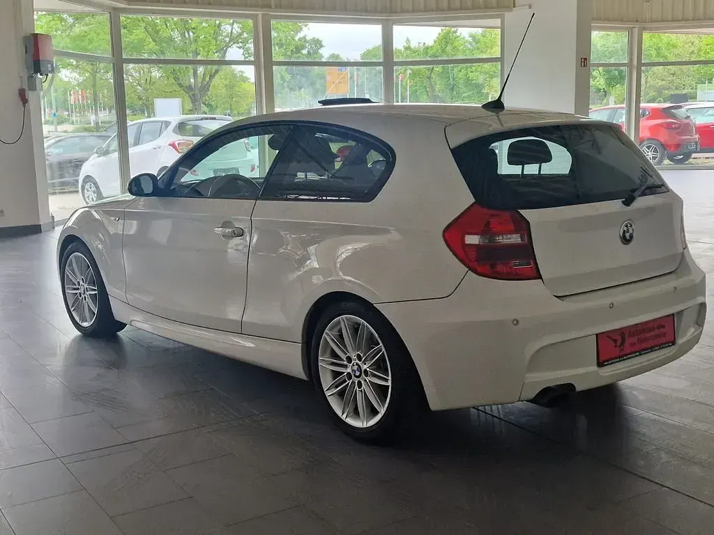 Gebraucht BMW 116 Advantage 116 PS (85 kW) 2009 Weiß Kleinwagen