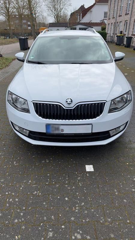 Gebraucht Skoda Octavia Style 150 PS (110 kW) 2017 Weiß Kombi