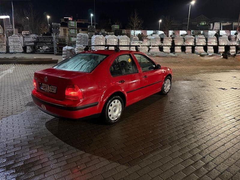 Gebraucht VW Bora Comfortline 75 PS (55 kW) 2002 Rot Limousine