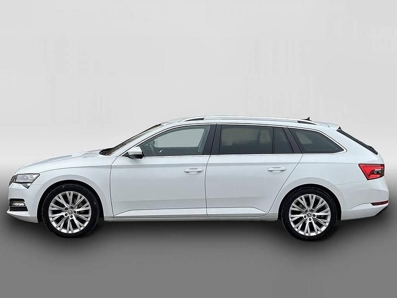 Gebraucht Skoda Superb Style 200 PS (147 kW) 2022 Weiß Kombi