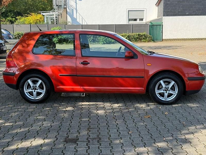 Gebraucht VW Golf III 75 PS (55 kW) 1998 Orange Limousine