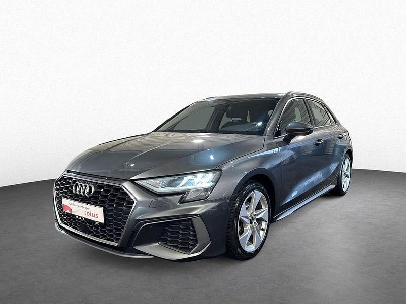 Gebraucht Audi A3 Ambiente 116 PS (85 kW) 2022 Daytonagrau perleffekt Limousine