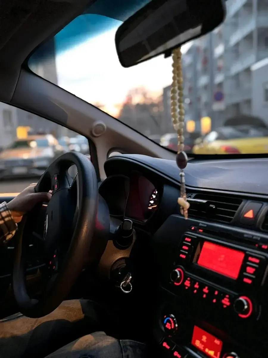 Gebraucht Kia Rio 90 PS (66 kW) 2014 Rot Limousine