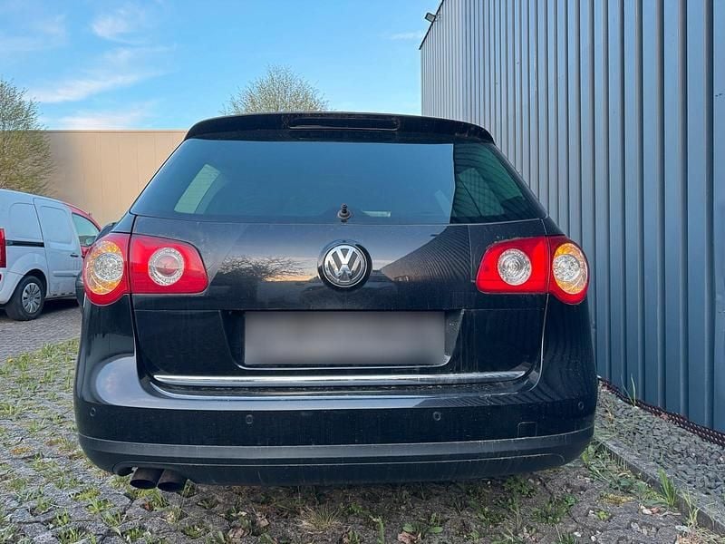 Gebraucht VW Passat 140 PS (102 kW) 2007 Schwarz Kombi