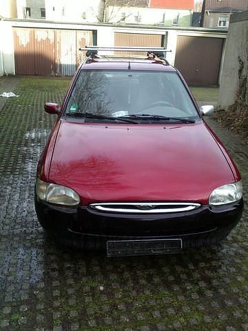 Gebraucht Ford Escort Ghia 90 PS (66 kW) 1997 Rot metallic Kombi