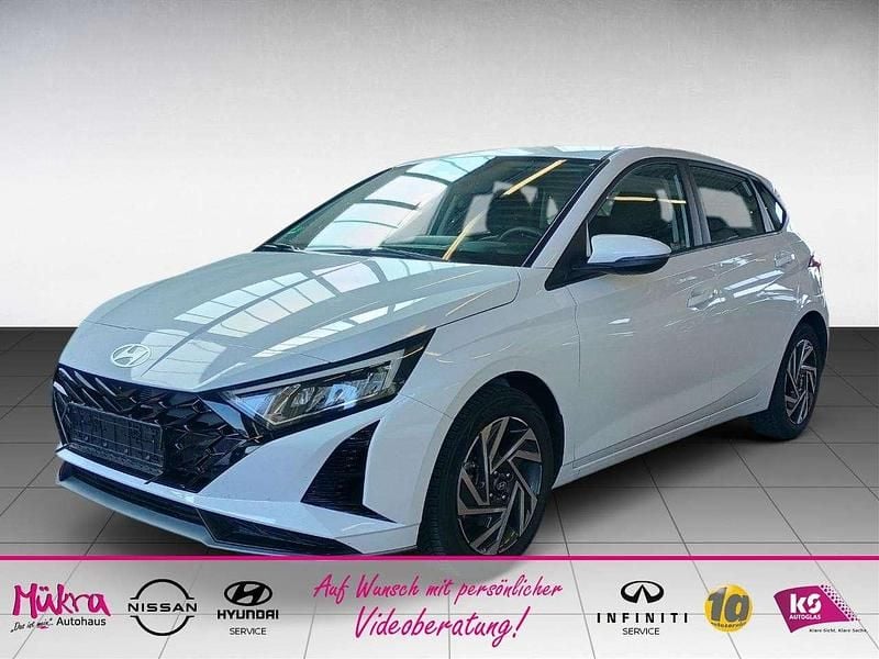 Atlas white (weiß) Gebraucht 2024 Hyundai i20 Comfort Kleinwagen | 19.400 € (Fairer Preis) - Bild 1/4
