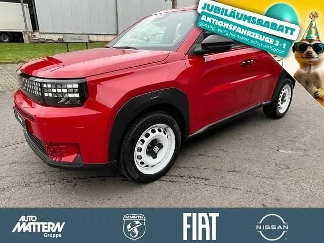 Rot Gebraucht 2025 Fiat Grande Panda Red SUV | 22.990 € (Guter Preis) - Bild 1/4