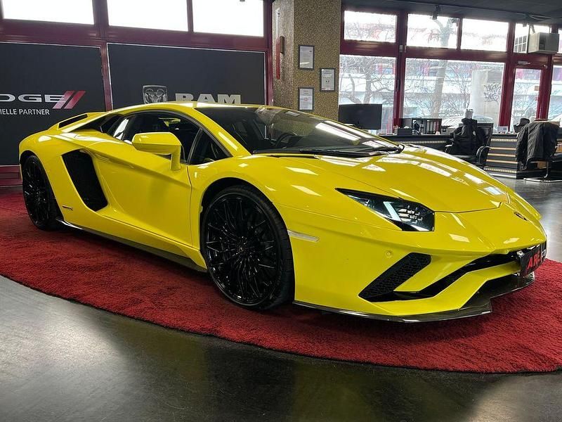 Gebraucht Lamborghini Aventador 740 PS (544 kW) 2019 Gelb Coupé