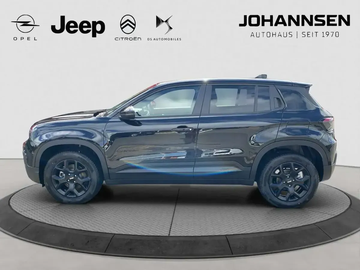 Neu Jeep Avenger 110 PS (80 kW) 2026 Schwarz, volcano black SUV