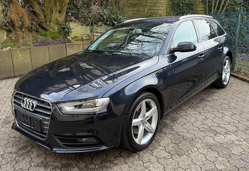 Gebraucht Audi A4 Ambiente 177 PS (130 kW) 2014 Blau Kombi