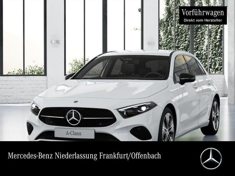 Weiß Gebraucht 2025 Mercedes A200 Progressive Limousine | 32.950 € (Etwas zu teuer) - Bild 1/4