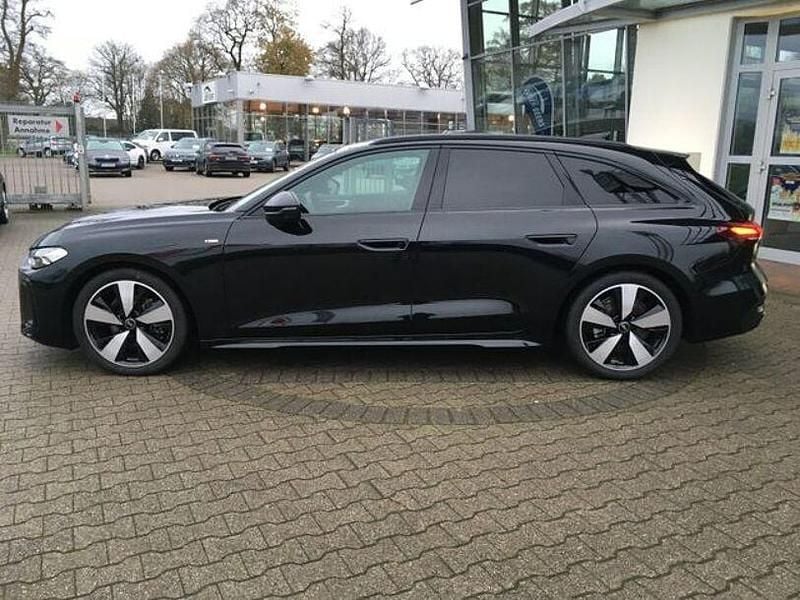 Gebraucht Audi A5 S-Line 204 PS (150 kW) 2025 Schwarz Coupé
