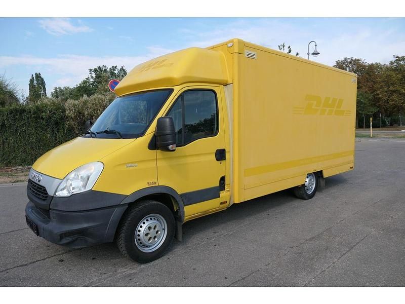 Gebraucht Iveco Daily 106 PS (77 kW) 2013 Gelb Van