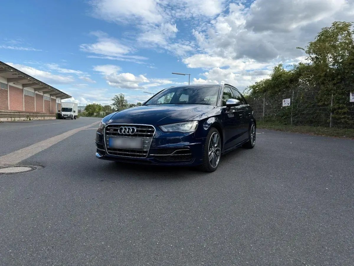 Gebraucht Audi S3 Sport 300 PS (220 kW) 2014 Blau Limousine